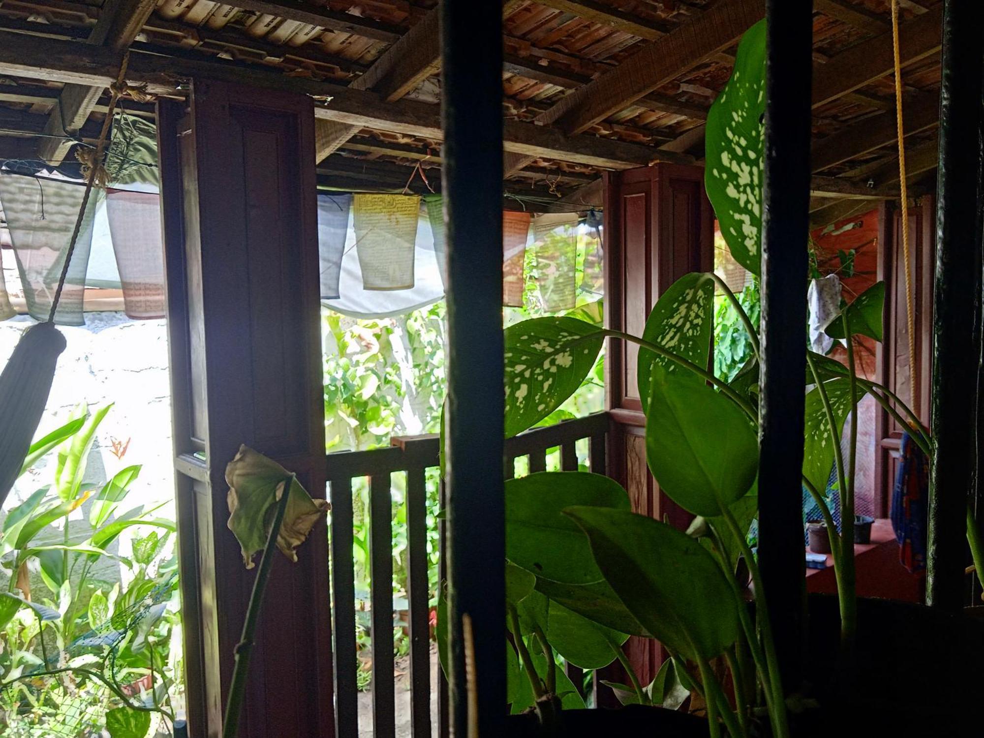 Hotel The Blues Alappuzha Exterior foto