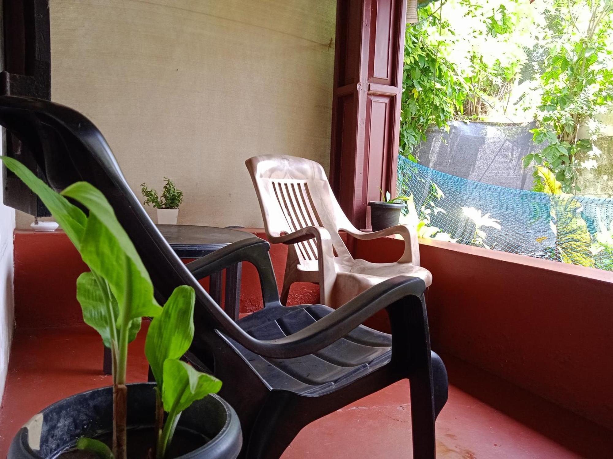 Hotel The Blues Alappuzha Exterior foto