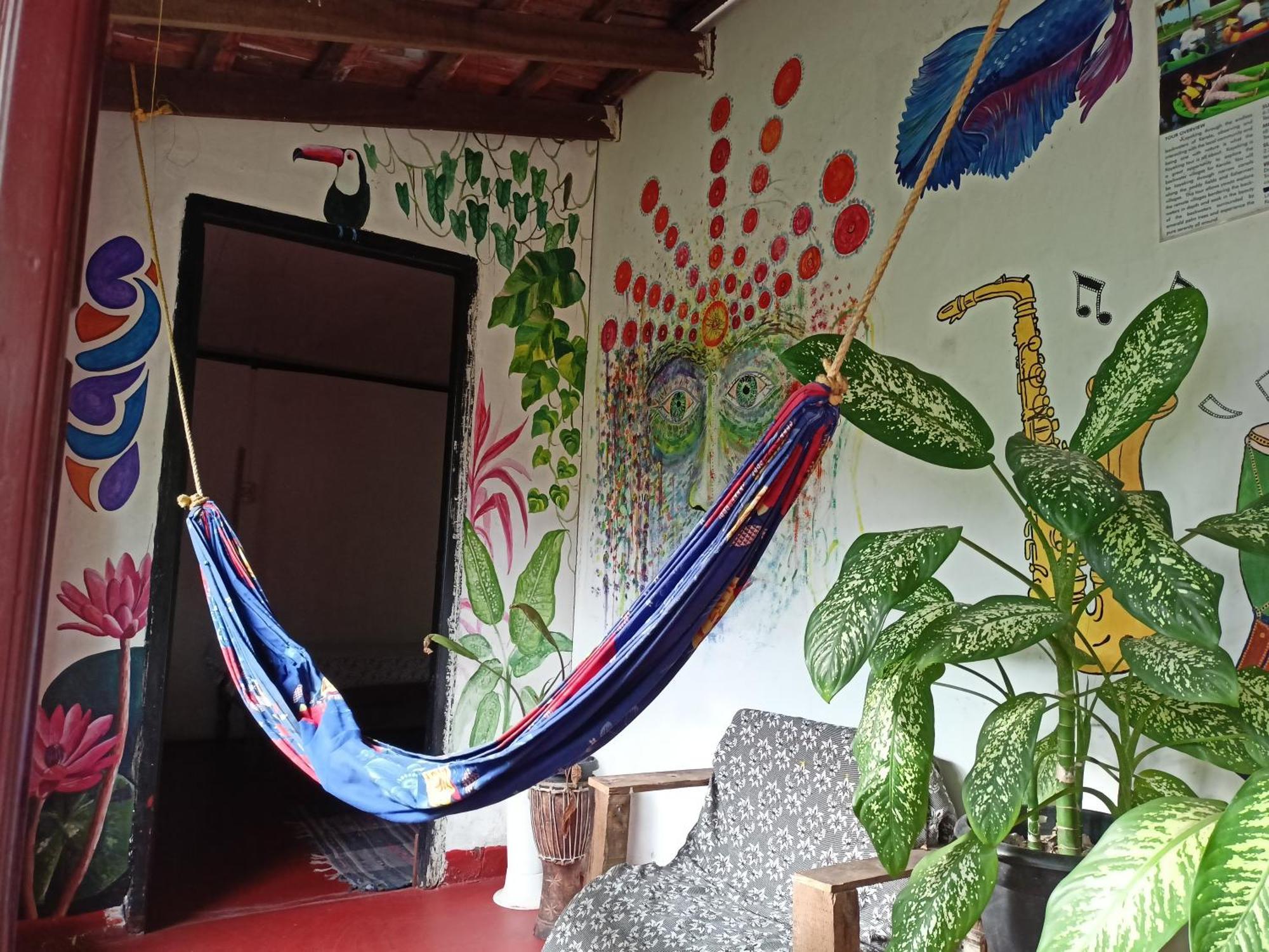 Hotel The Blues Alappuzha Exterior foto